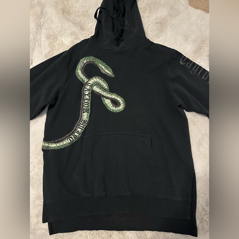 TAYLOR SWIFT REPUTATION BLACK SNAKE HOODIE. size small. barely worn